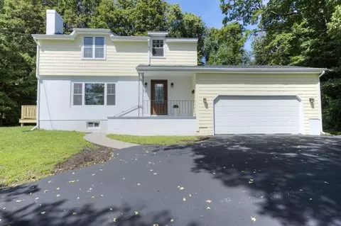 48 Central St, Auburn, MA 01501