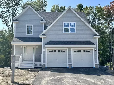 20 Farmall Way, Tewksbury, MA 01876