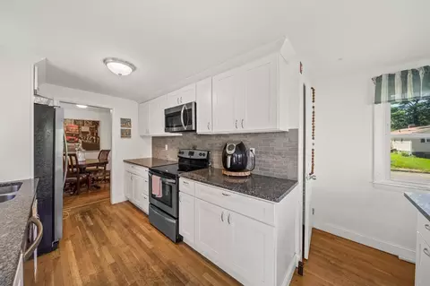 52 Bartlett Rd, Randolph, MA 02368 photo 3