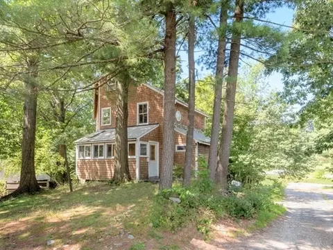 2 Teconnett Path, Worcester, MA 01605