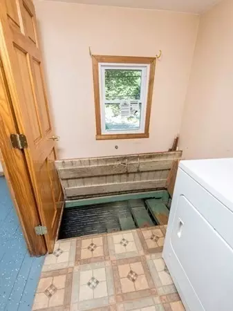 2 Teconnett Path, Worcester, MA 01605 photo 22