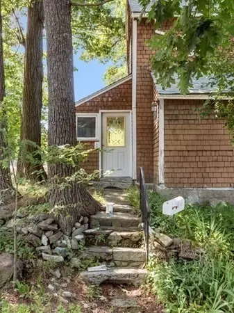 2 Teconnett Path, Worcester, MA 01605 photo 4
