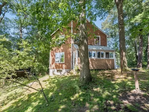 2 Teconnett Path, Worcester, MA 01605 photo 3