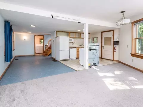 2 Teconnett Path, Worcester, MA 01605 photo 14