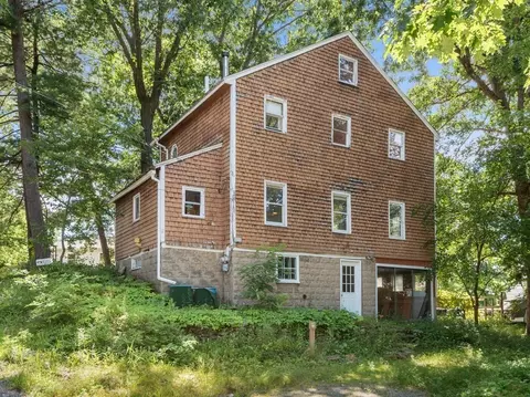 2 Teconnett Path, Worcester, MA 01605 photo 35