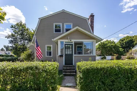 41 Rowena St, Worcester, MA 01606