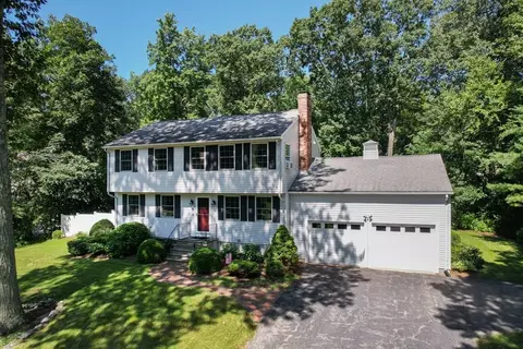4 Alexander Rd, Hopkinton, MA 01748