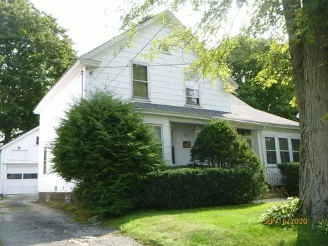 31 Orange St, Athol, MA 01331 photo 3