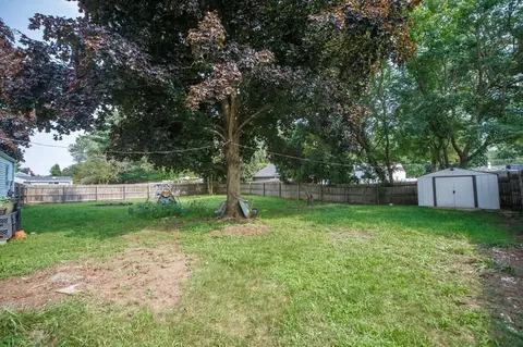 49 Mallowhill Rd, Springfield, MA 01129 photo 32