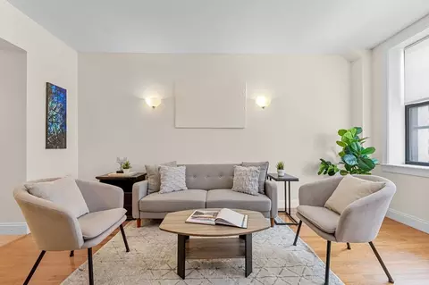 42 Beach St #7A, Boston, MA 02111