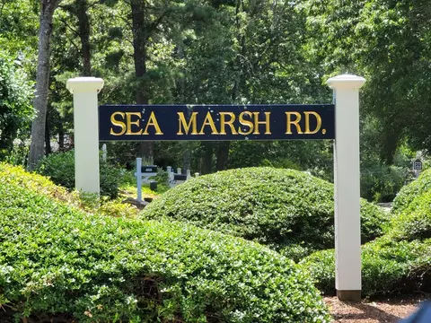 48 Sea Marsh Rd, Barnstable, MA 02632