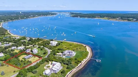 80 Edgartown Bay Rd, Edgartown, MA 02539