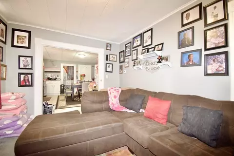 409 Main St, Springfield, MA 01151 photo 6