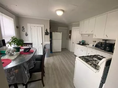 409 Main St, Springfield, MA 01151 photo 16