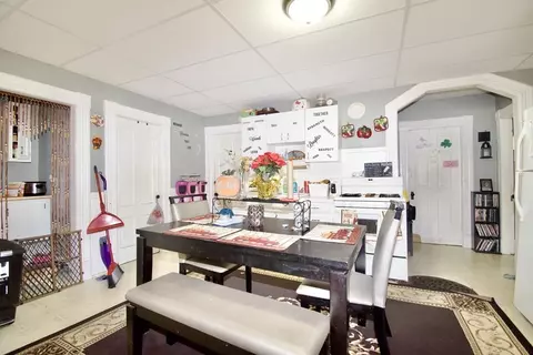 409 Main St, Springfield, MA 01151 photo 11