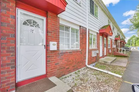 269 Chicopee St #17, Chicopee, MA 01013