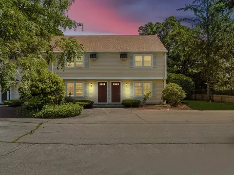 17 Magnolia St #17, Attleboro, MA 02703