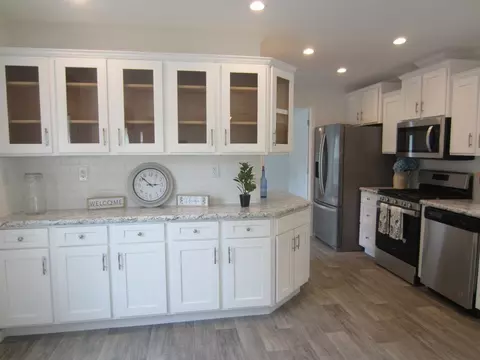 3 Beverlys Way, Wareham, MA 02571 photo 8