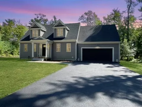 25 Lawrence St, Marshfield, MA 02050
