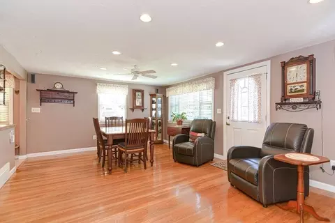 72 Quincy Ave, Dedham, MA 02026 photo 5