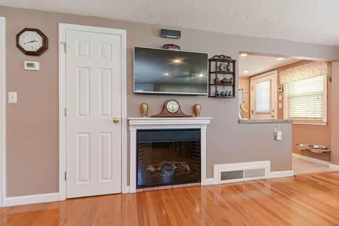 72 Quincy Ave, Dedham, MA 02026 photo 10