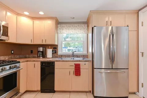 72 Quincy Ave, Dedham, MA 02026 photo 17