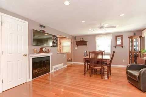 72 Quincy Ave, Dedham, MA 02026 photo 6