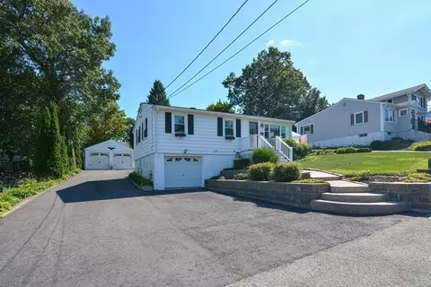 72 Quincy Ave, Dedham, MA 02026 photo 2