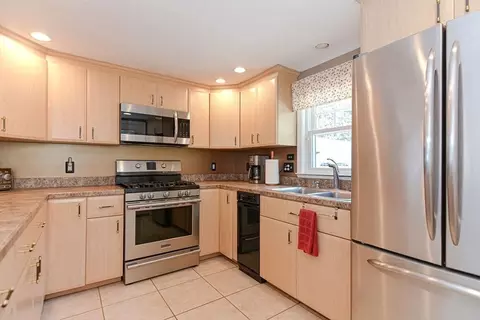 72 Quincy Ave, Dedham, MA 02026 photo 15