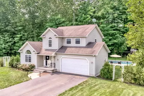 22 Willow Cir, Easthampton, MA 01027