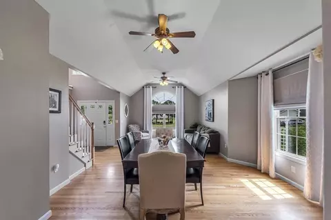 22 Willow Cir, Easthampton, MA 01027 photo 8