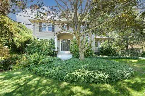 56 Holden St, Holden, MA 01520