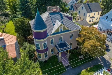 24 Dearborn St, Salem, MA 01970