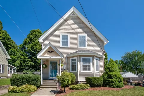 29 Blanchard St, Rockland, MA 02370