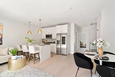 185 Maverick #3, Boston, MA 02128