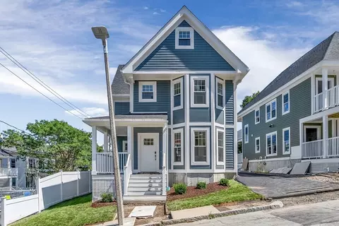 15 Holborn St, Boston, MA 02121