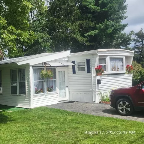 22 Windbrook Dr, Auburn, MA 01501