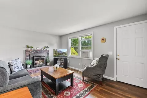 39 Bay Path Rd, Spencer, MA 01562 photo 2