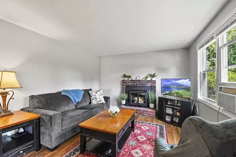 39 Bay Path Rd, Spencer, MA 01562 photo 3
