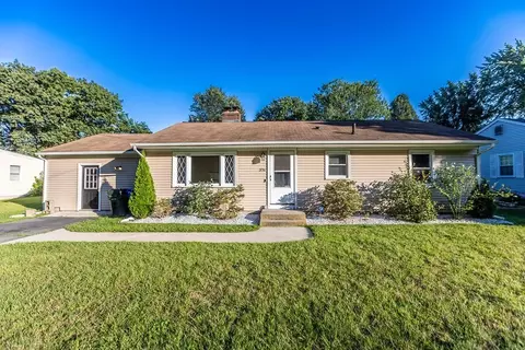376 Hermitage Dr, Springfield, MA 01129