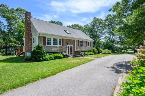 1150 Shootflying Hill Rd, Barnstable, MA 02632