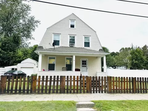 32 Margerie St, Springfield, MA 01109