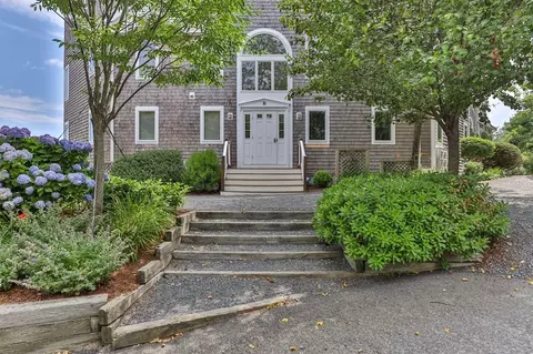 26 W Vine St #B3, Provincetown, MA 02657