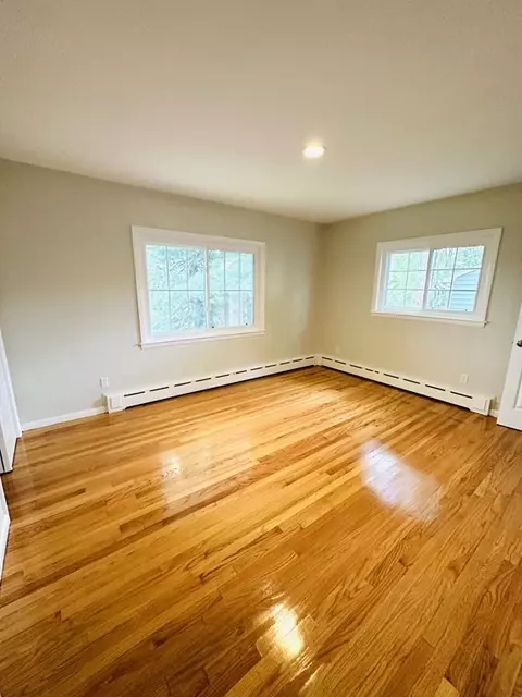 27 Dayton St, Springfield, MA 01118 photo 32