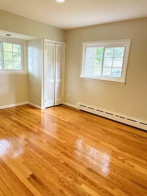 27 Dayton St, Springfield, MA 01118 photo 25