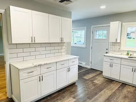 27 Dayton St, Springfield, MA 01118 photo 18