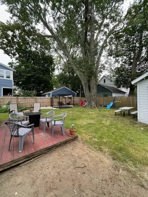 202 Dunmoreland St, Springfield, MA 01109 photo 31
