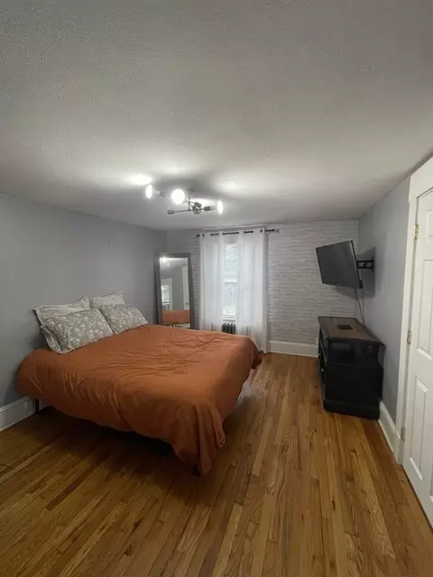 202 Dunmoreland St, Springfield, MA 01109 photo 24