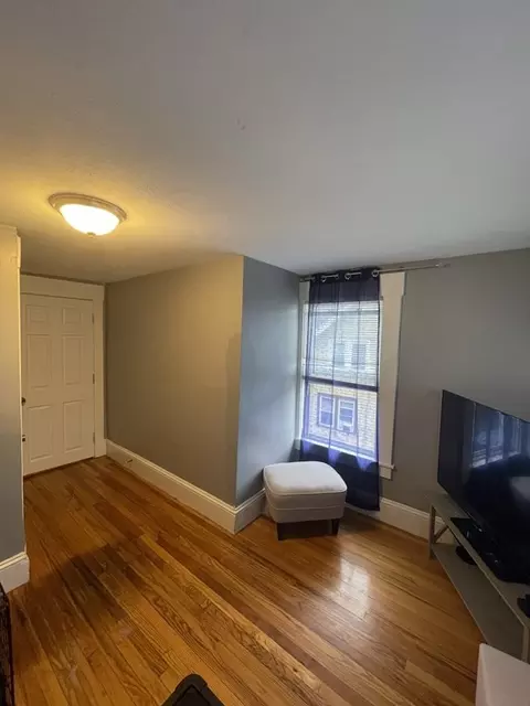 202 Dunmoreland St, Springfield, MA 01109 photo 20