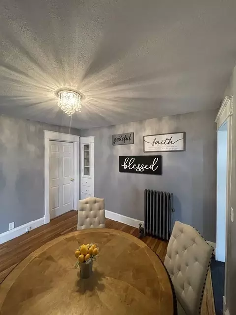202 Dunmoreland St, Springfield, MA 01109 photo 8